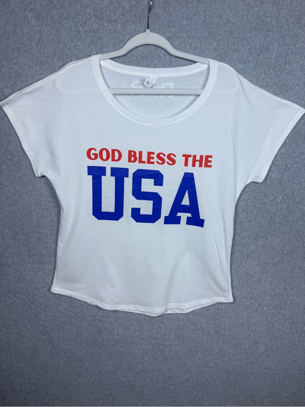 New God Bless the USA Patriotic Graphic Tee Women’s XL White Cap Sleeve Shirt